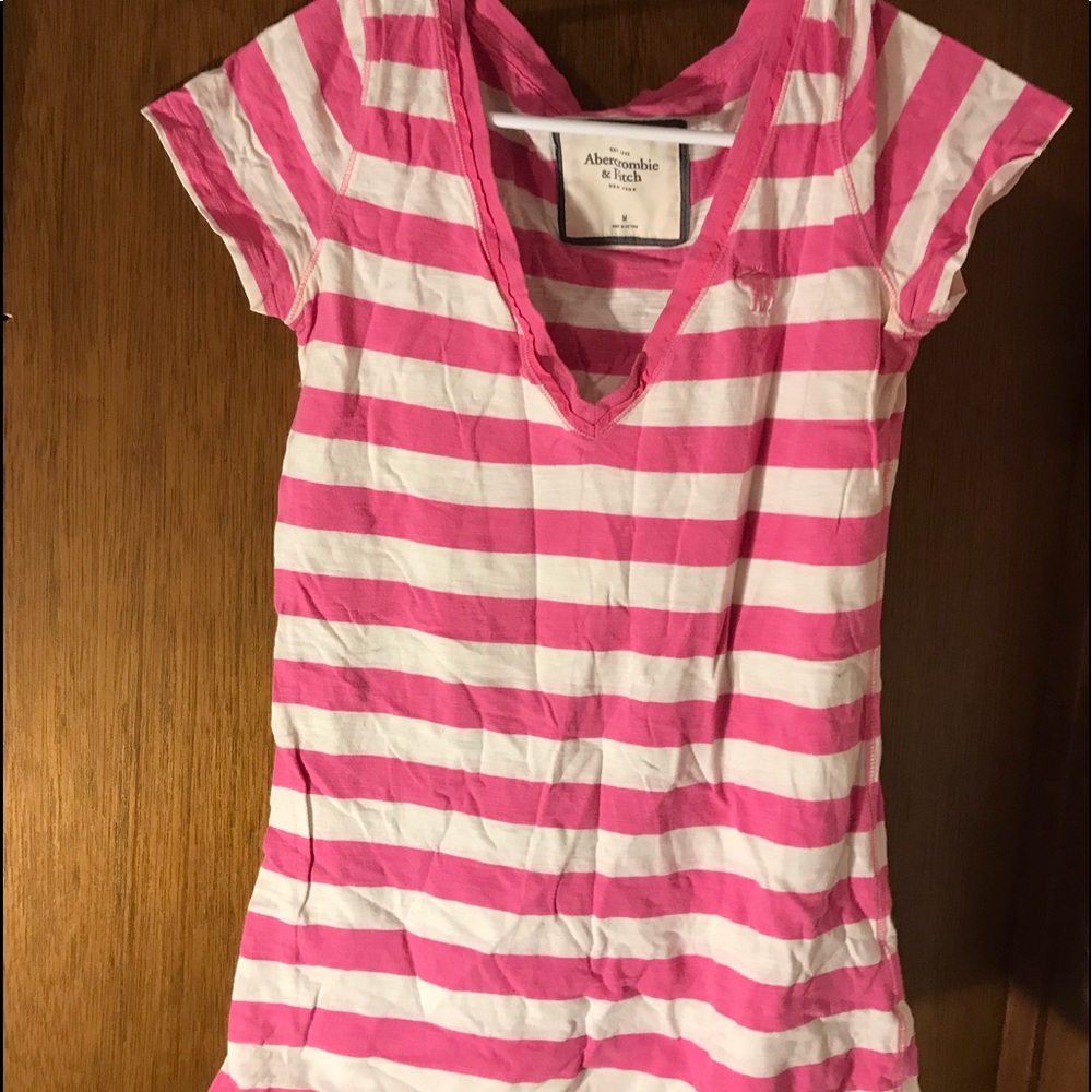 Abercrombie and fitch t-shirt